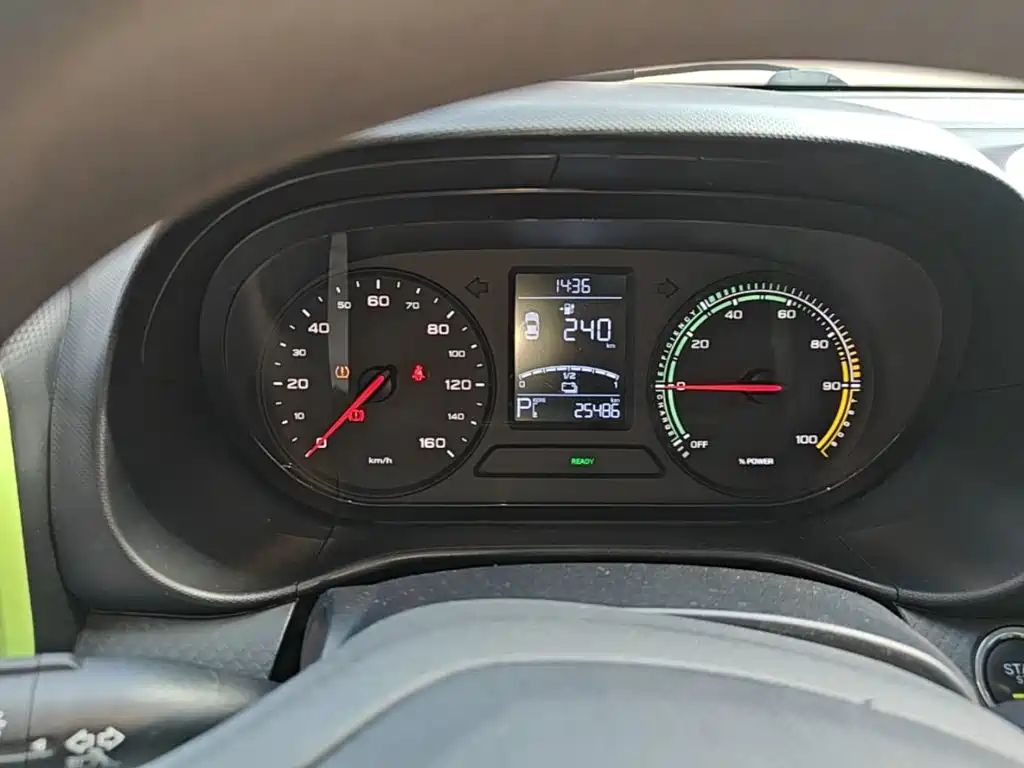 Roewe Clever — миниатюра 12