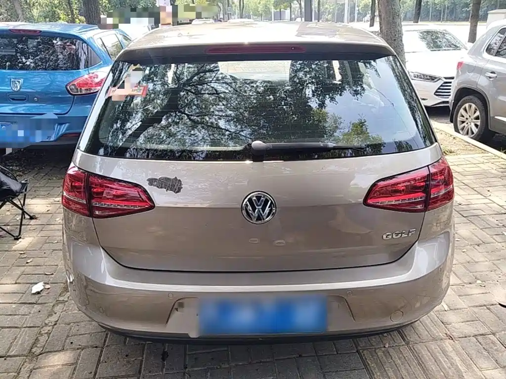 Volkswagen Golf — миниатюра 6