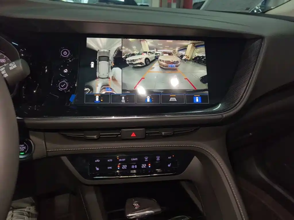 Buick Envision Plus — миниатюра 13