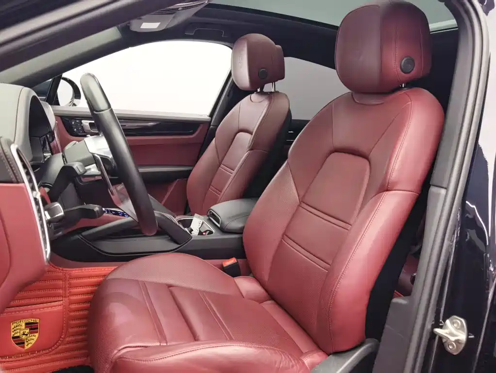 Porsche Cayenne — миниатюра 9