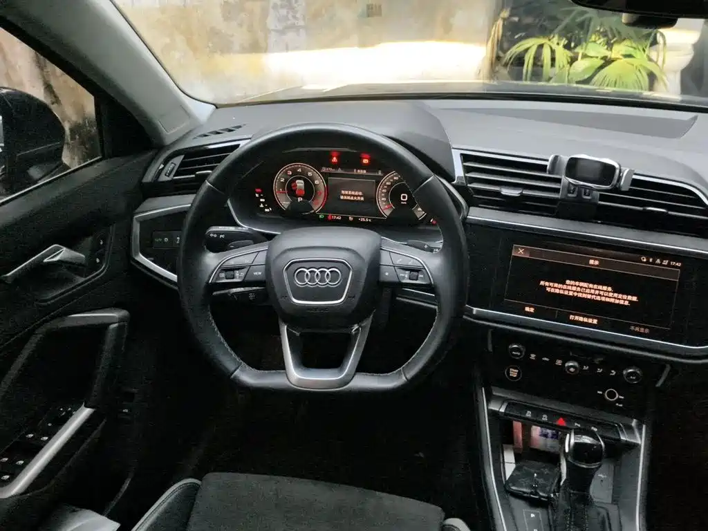 Audi Q3 — миниатюра 3