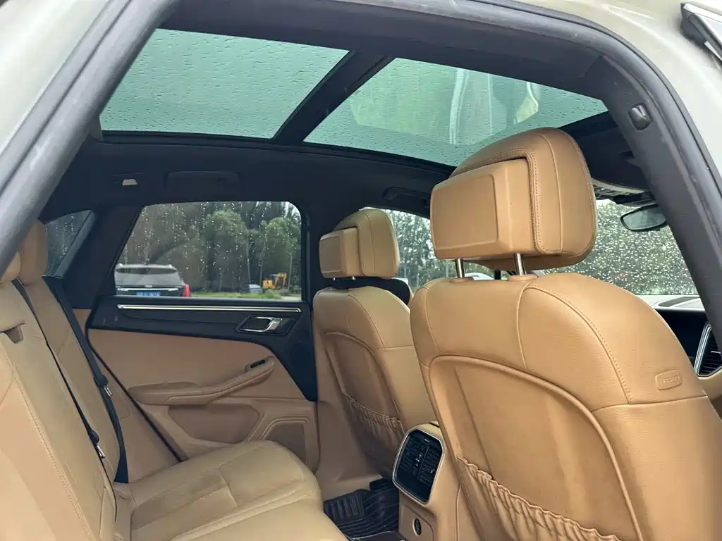 Porsche Macan — миниатюра 19