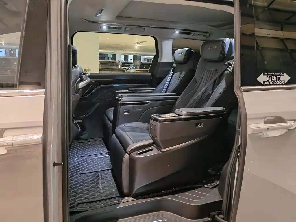 MAXUS Dajia 9 — миниатюра 6