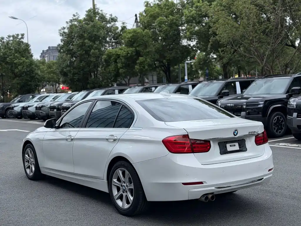 BMW 3 Series — миниатюра 9