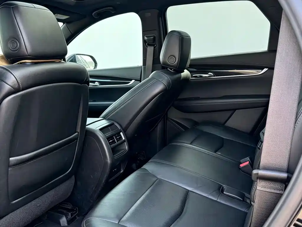 Cadillac XT5 — миниатюра 5
