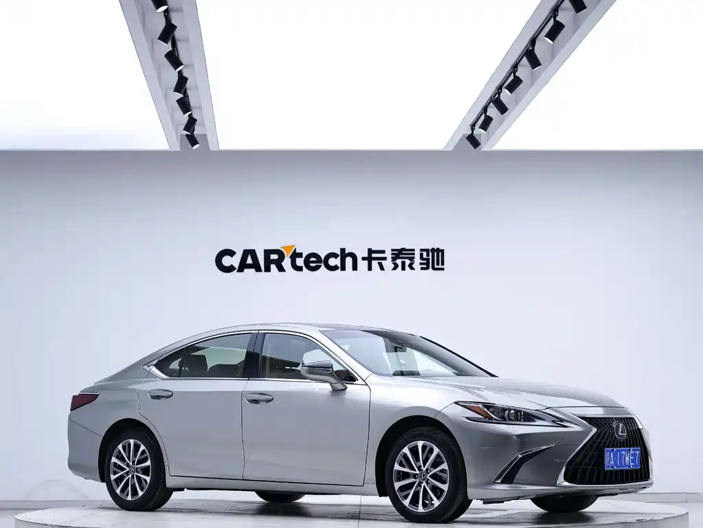 Lexus ES — миниатюра 4