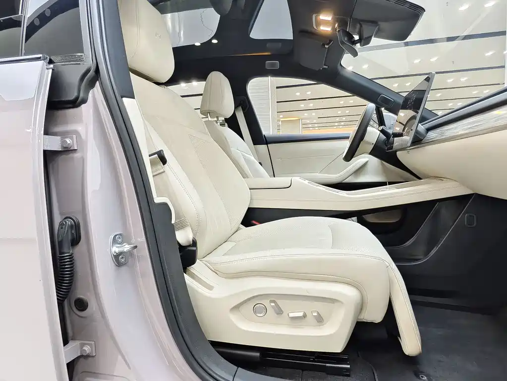 Onvo L60 2025 60kWh