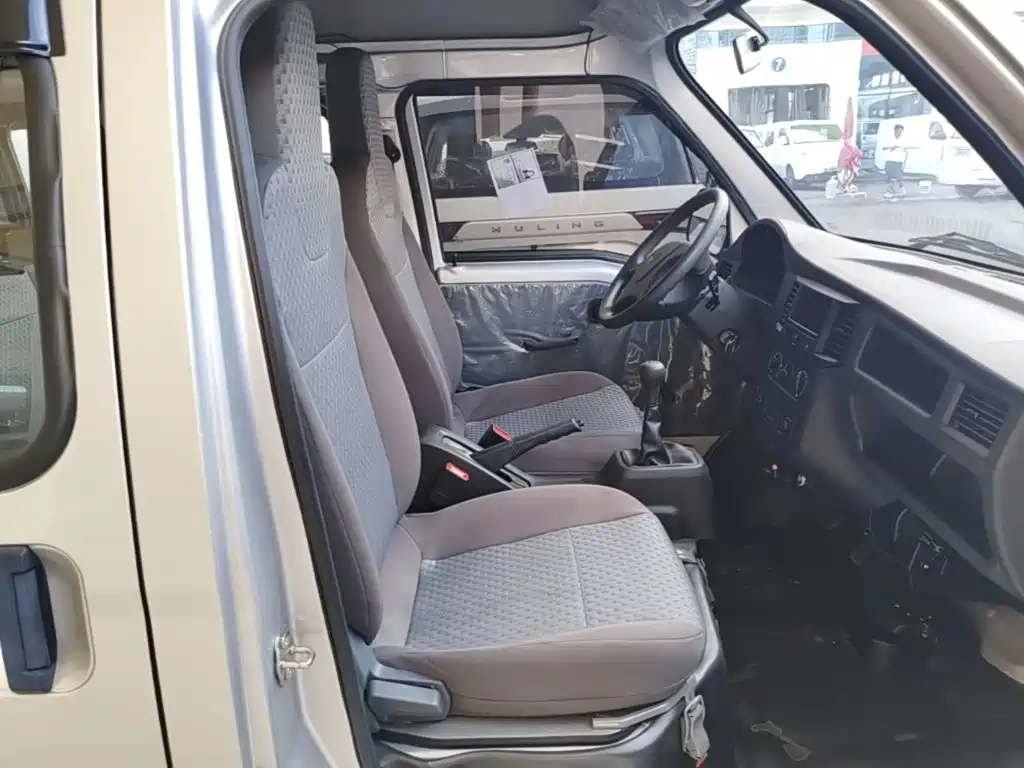 Wuling Zhiguang — миниатюра 25