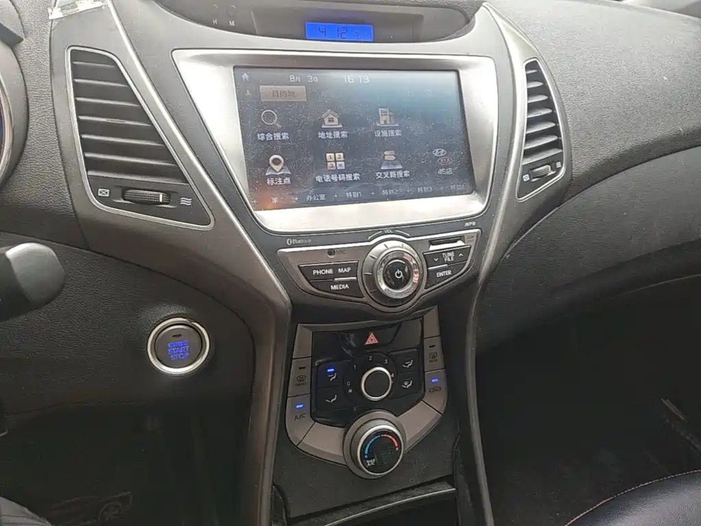 Hyundai Elantra Langdong — миниатюра 20