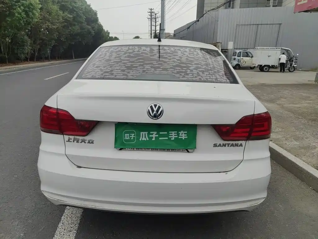 Volkswagen Santana — миниатюра 4