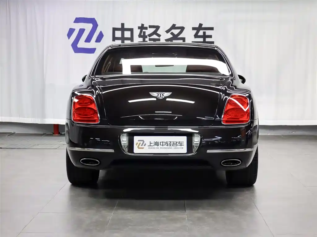 Bentley Flying Spur 2010 6.0T мест