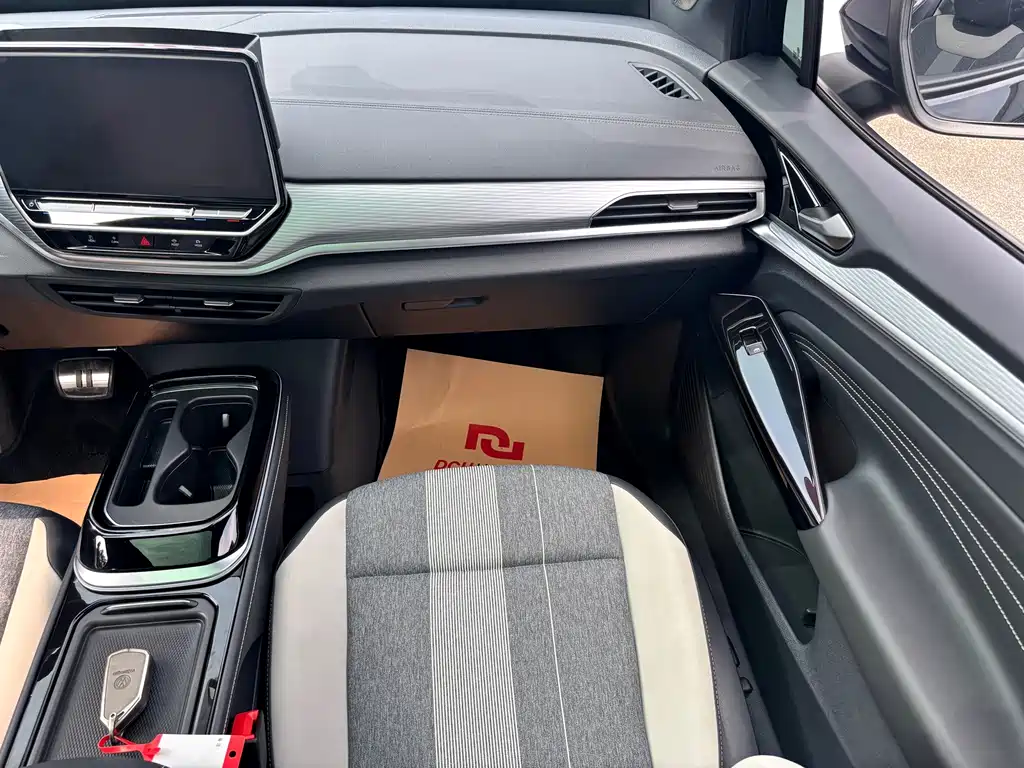 Volkswagen ID.4 Crozz — миниатюра 15