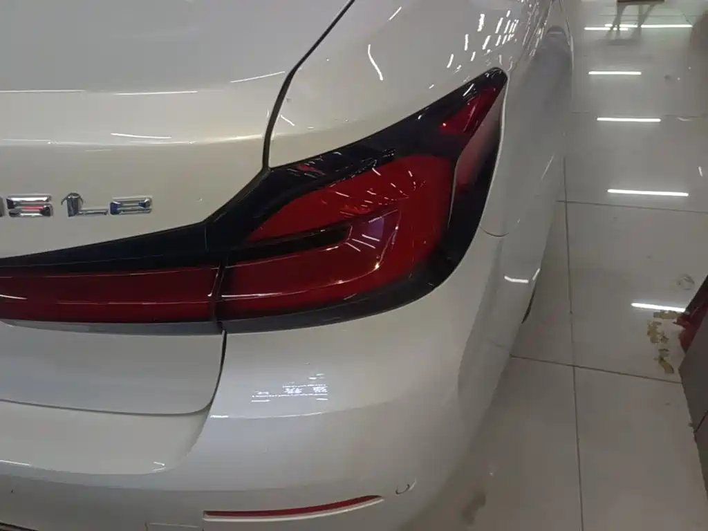 BMW 5 Series 5 2022 535Le M Sport