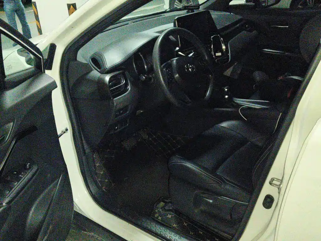 Toyota IZOA — миниатюра 13
