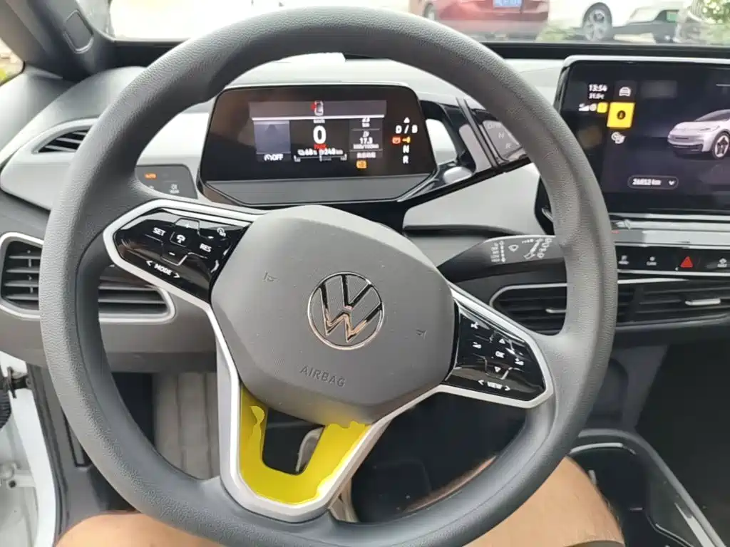 Volkswagen ID.3 — миниатюра 11