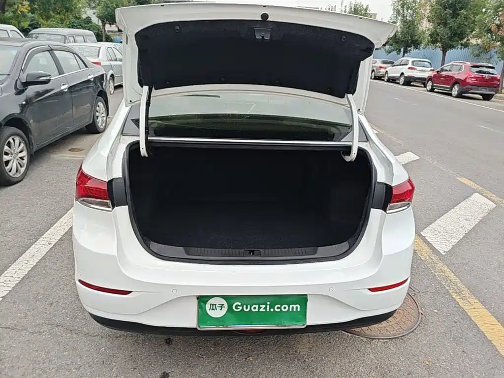 Buick Excelle — миниатюра 19