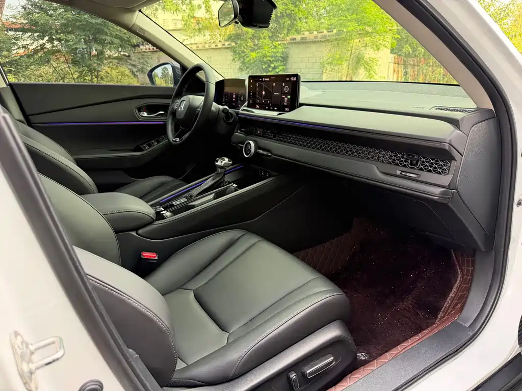 Honda Accord — миниатюра 8