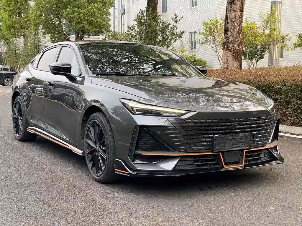 Changan UNI-V 2022 1.5T Sport