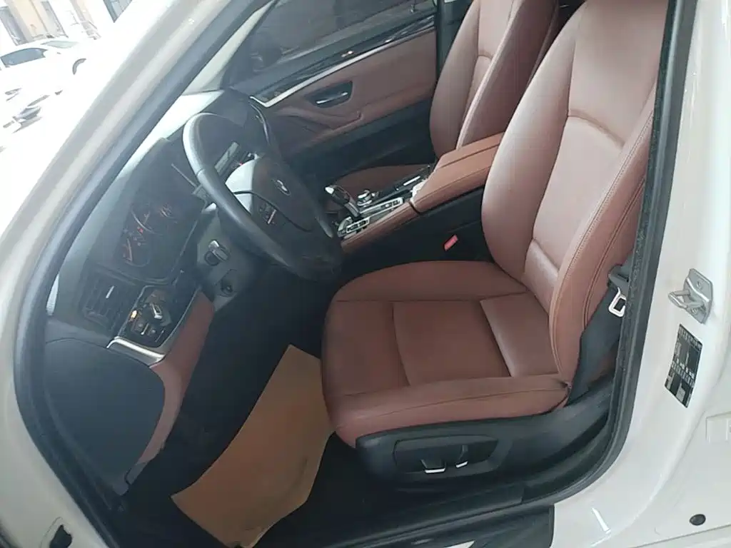 BMW 5 Series (Import) — миниатюра 15