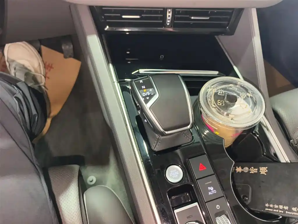 Volkswagen Touareg 2021 3.0TSI Sport