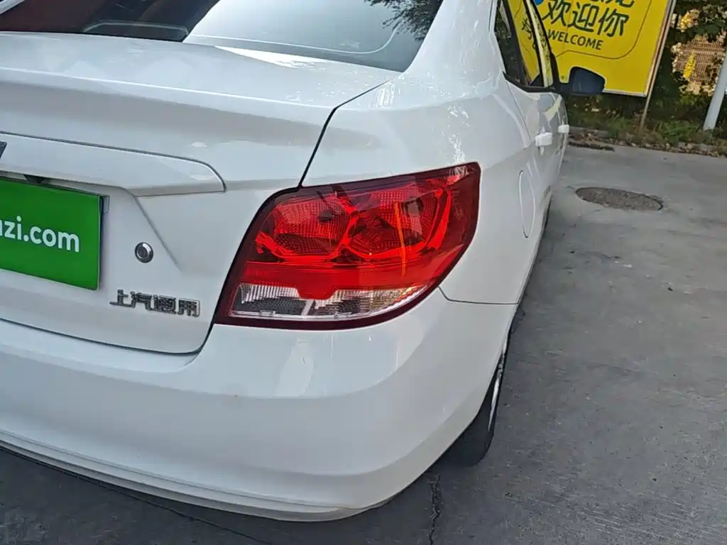 Chevrolet Sail — миниатюра 8