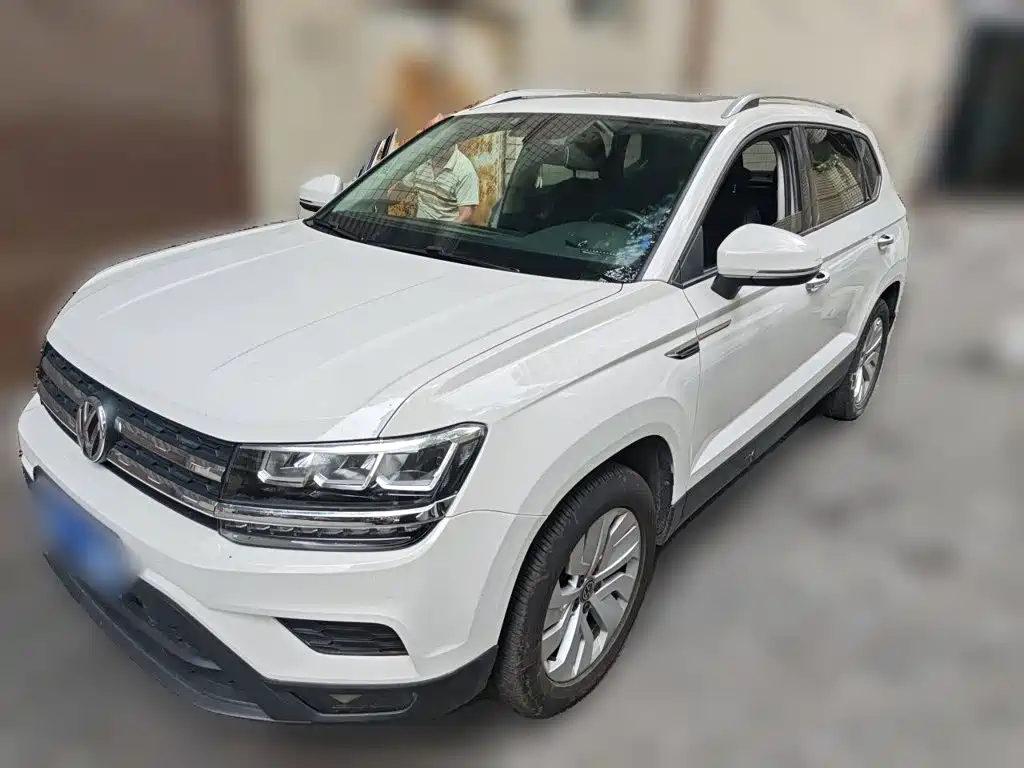 Volkswagen Tharu