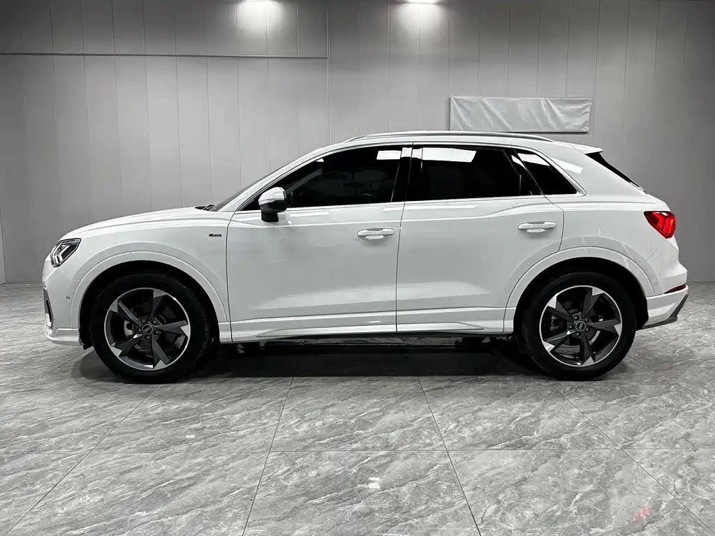 Audi Q3 — миниатюра 8