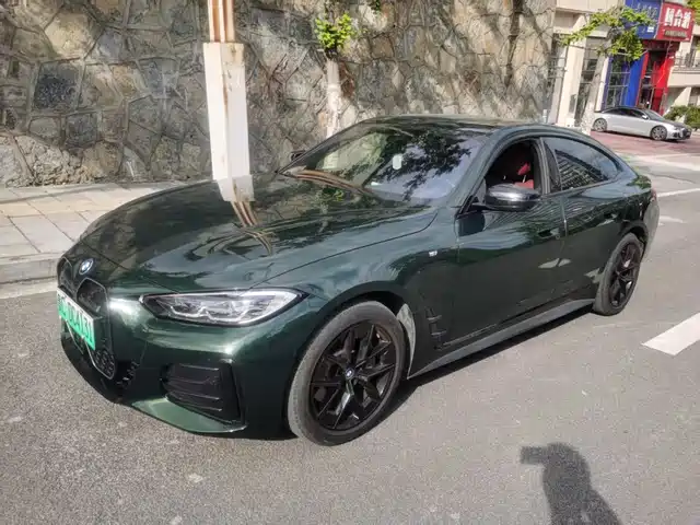 2023 BMW i4