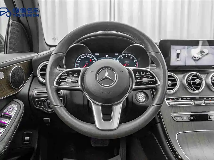 MERCEDES-BENZ GLC