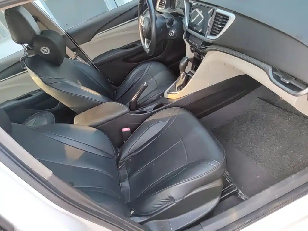 Buick Excelle — миниатюра 25