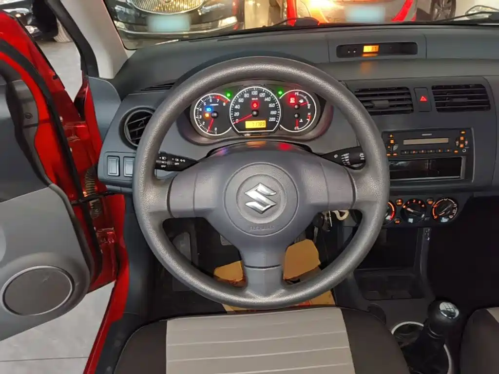Suzuki Swift — миниатюра 11