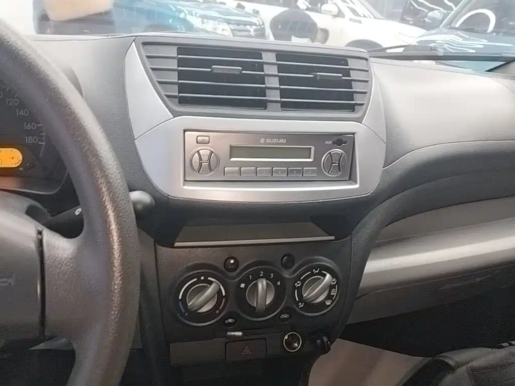 Suzuki Alto — миниатюра 13