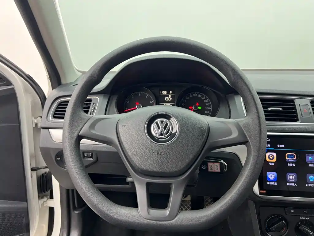 Volkswagen Lavida — миниатюра 13
