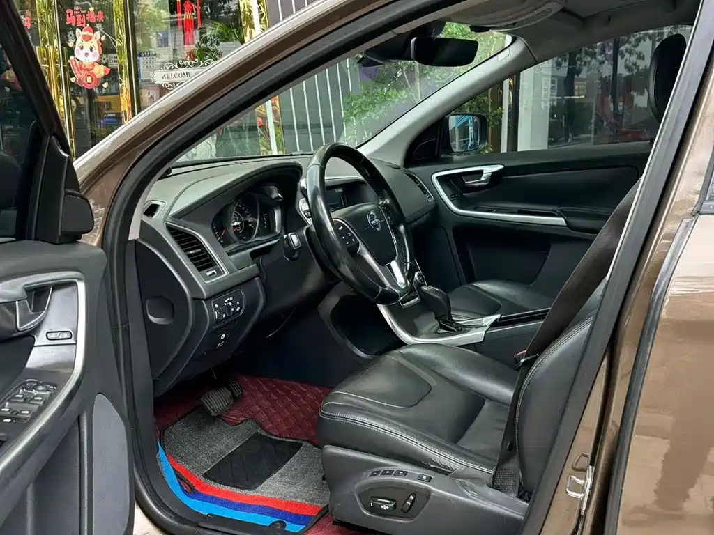 Volvo XC60 (Import) — миниатюра 4