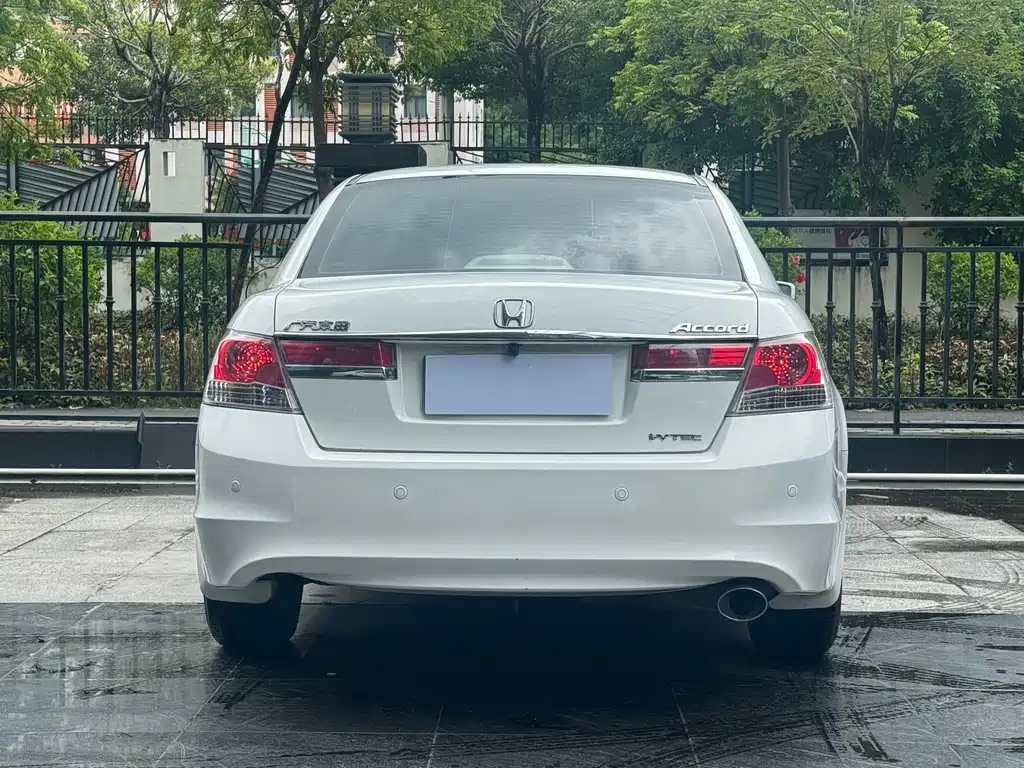 Honda Accord — миниатюра 5