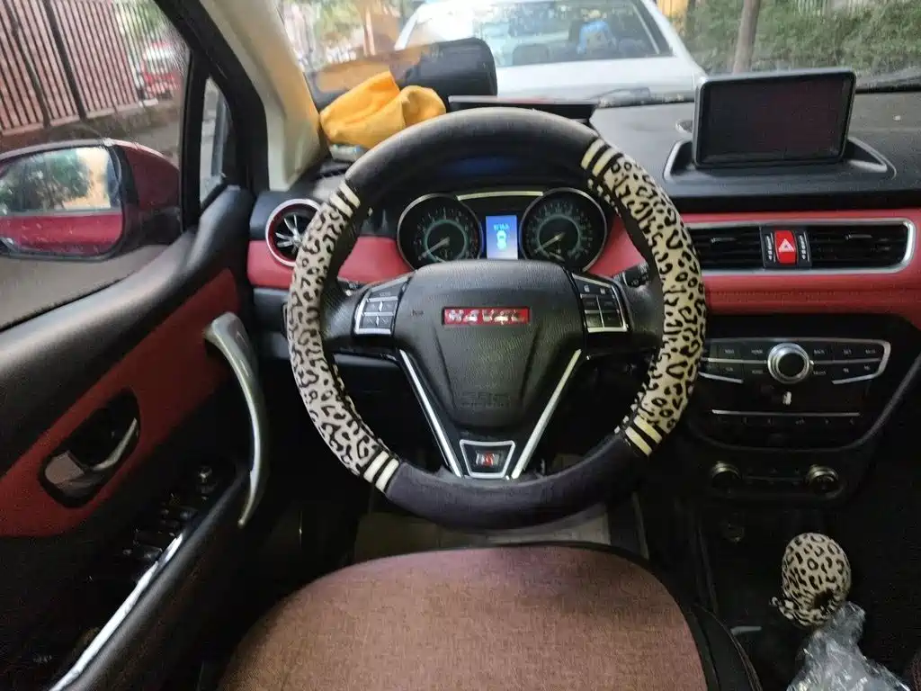 Haval H1 2015 1.5L MT Luxury