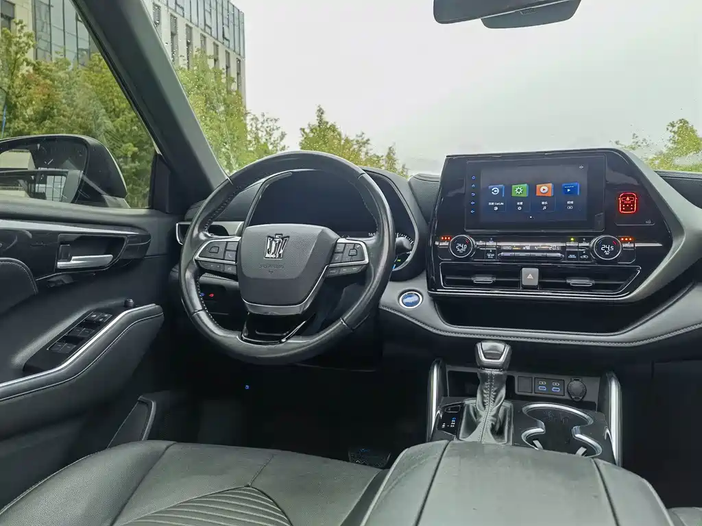 Toyota Crown Kluger — миниатюра 10