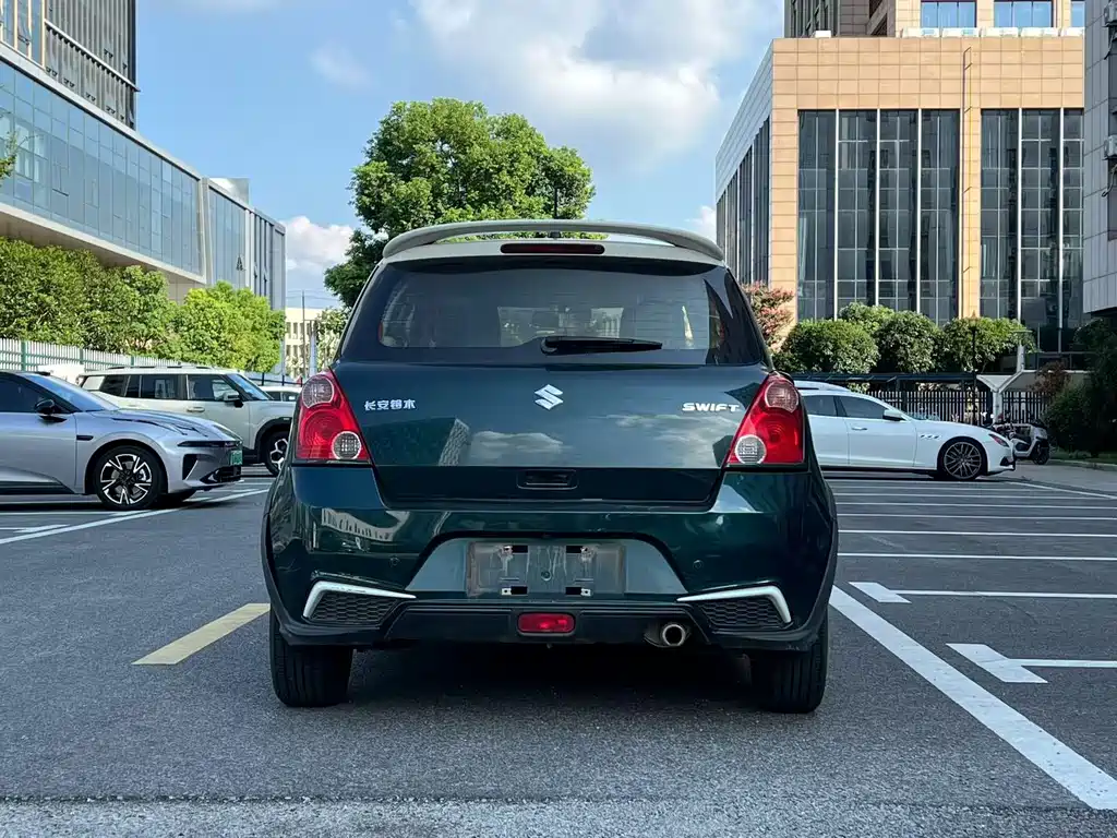 Suzuki Swift — миниатюра 5