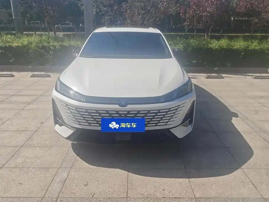 Changan Eado — миниатюра 2