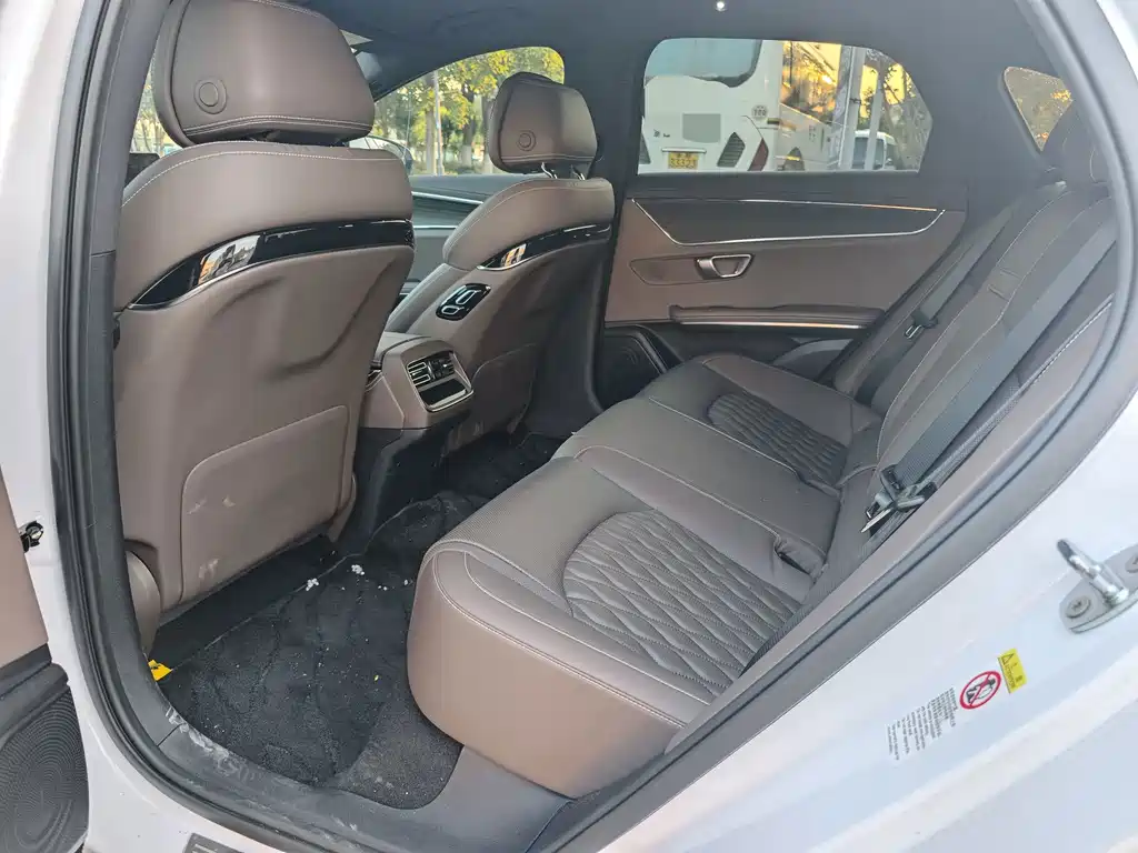 BYD Han — миниатюра 11