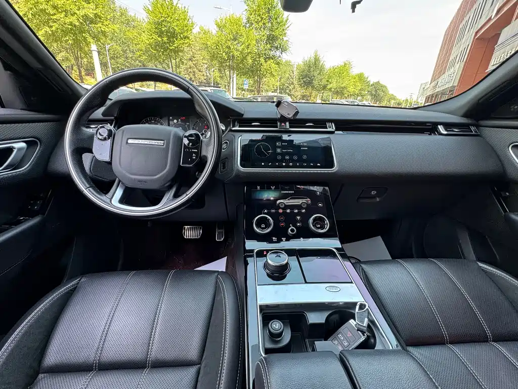 Land Rover Velar — миниатюра 13
