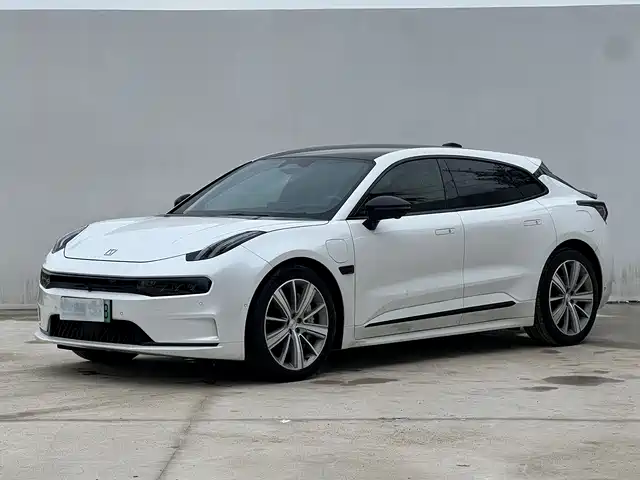 2022 Zeekr 001