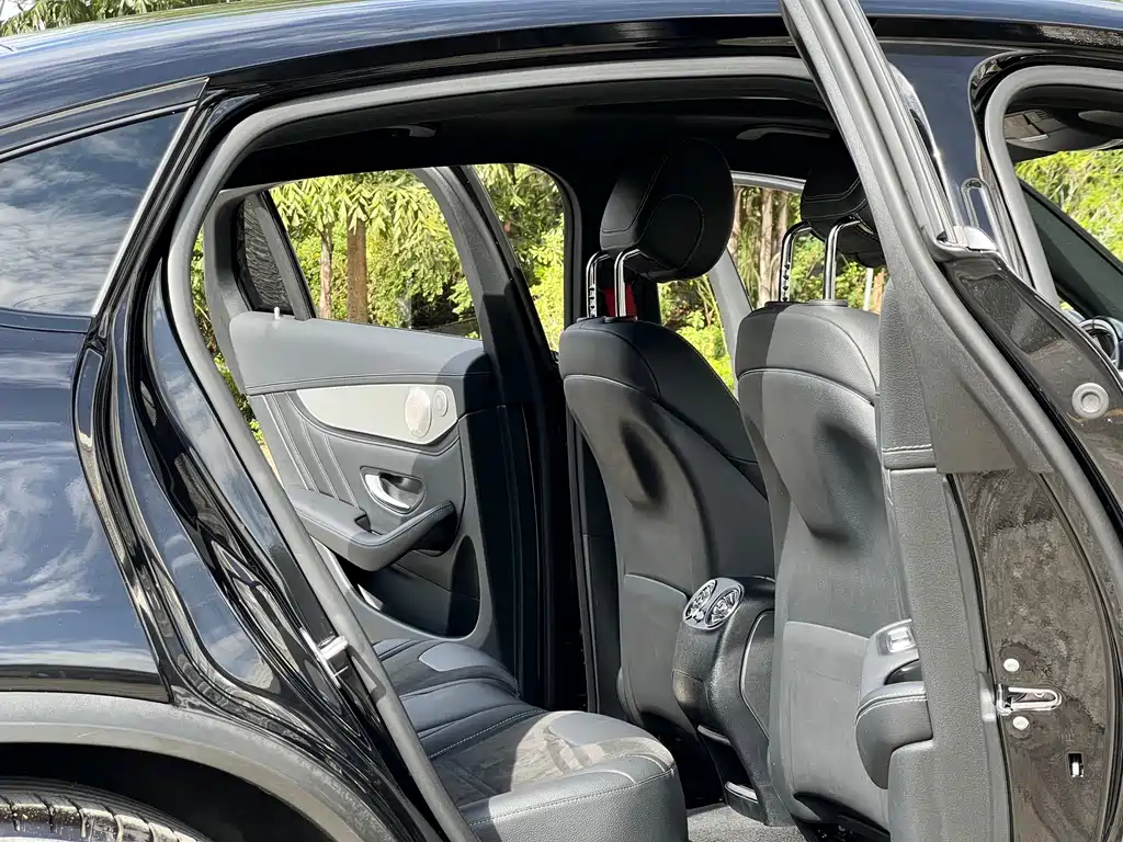 MERCEDES-BENZ GLC COUPE AMG