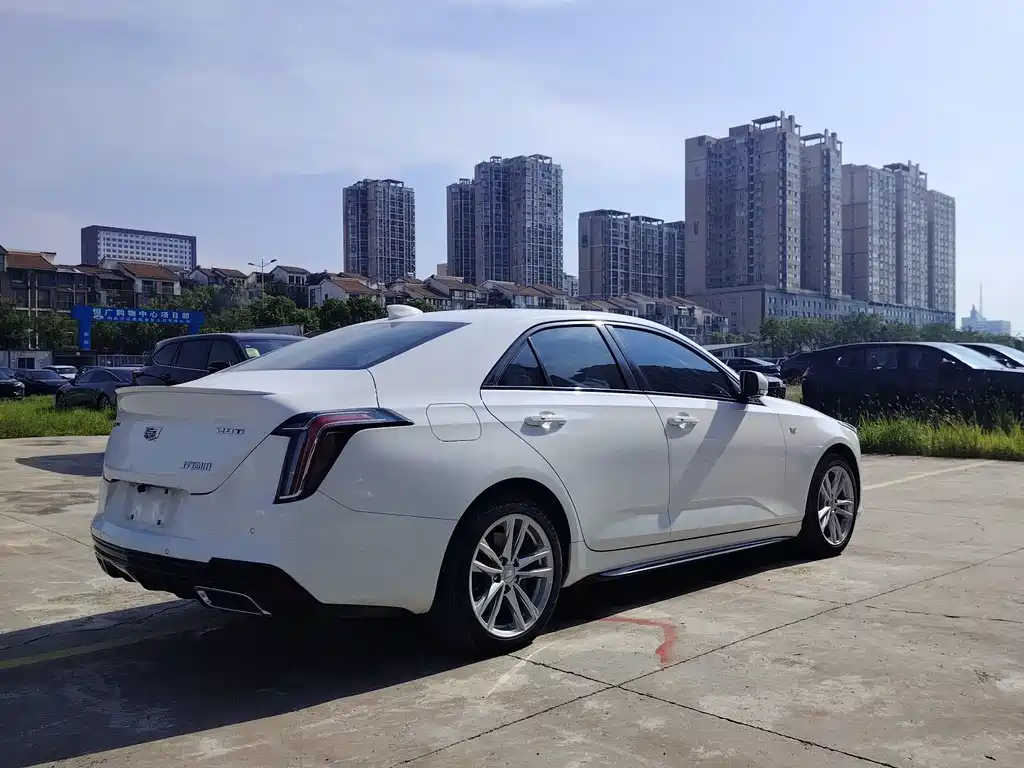 Cadillac CT4 — миниатюра 4