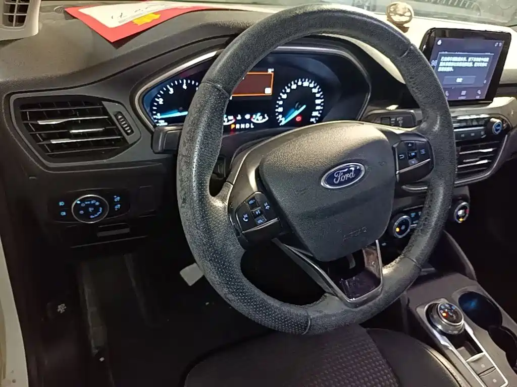 Ford Focus — миниатюра 11