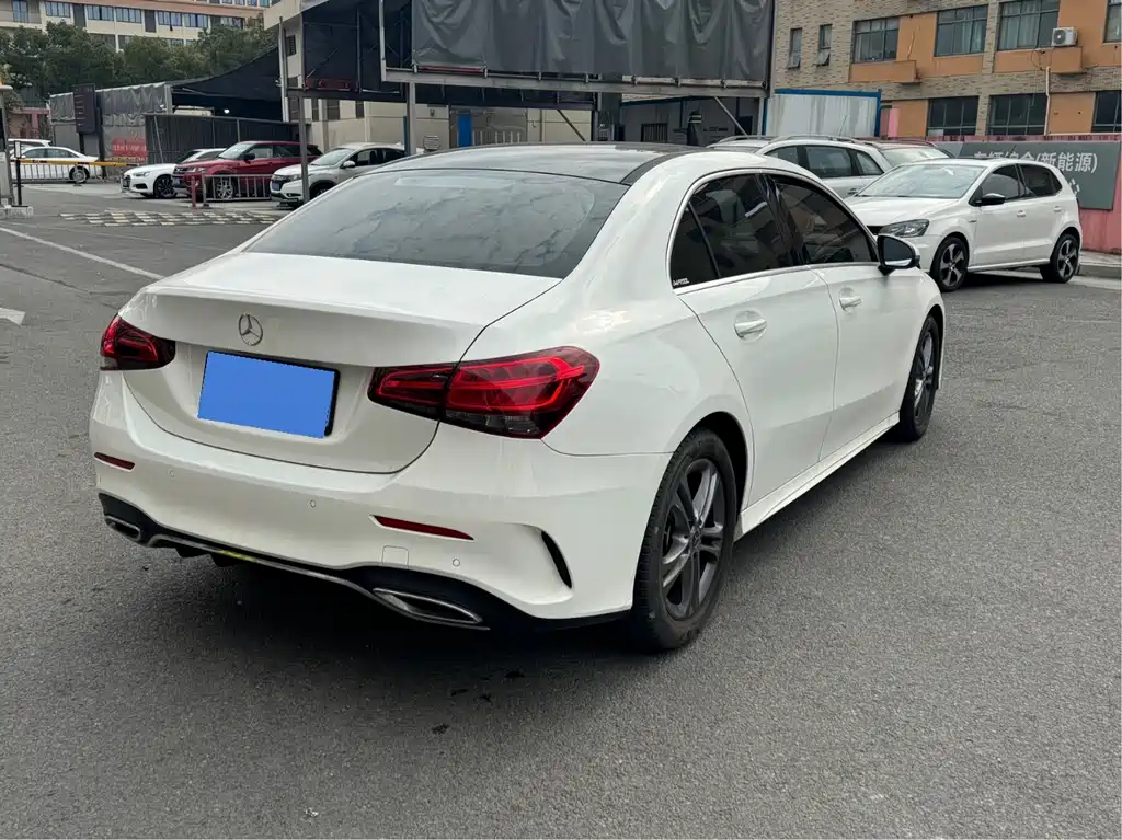 MERCEDES-BENZ A CLASS