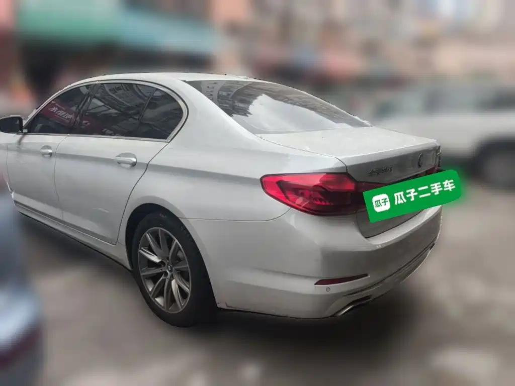 BMW 5 Series — миниатюра 25
