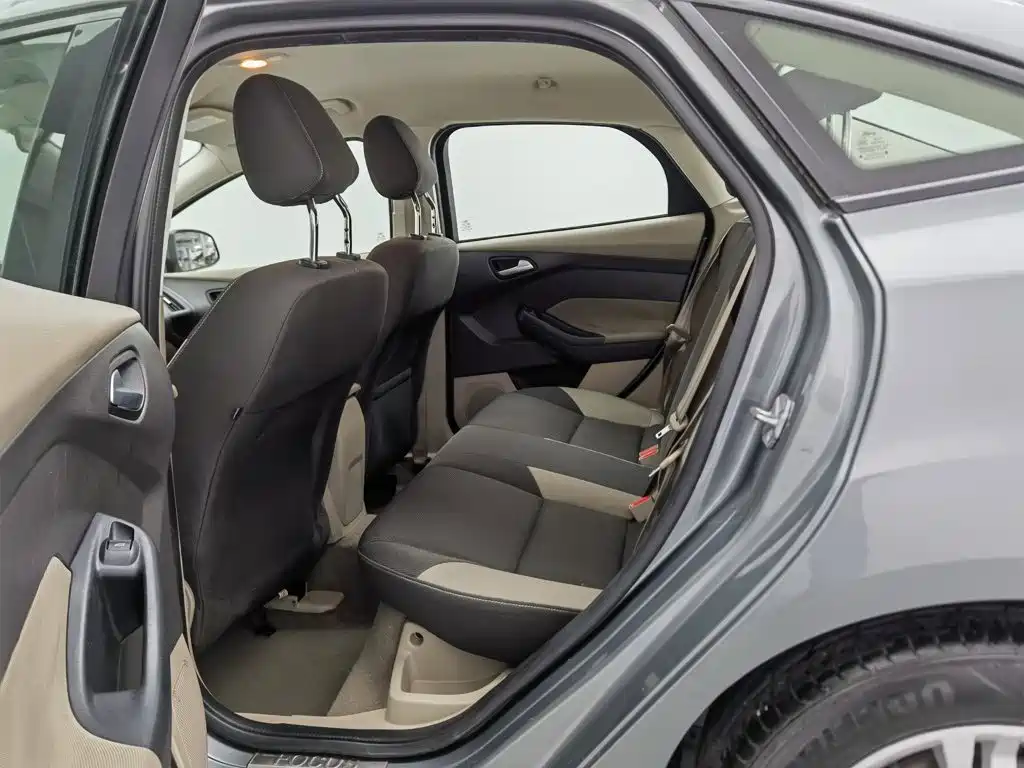 Ford Focus — миниатюра 15