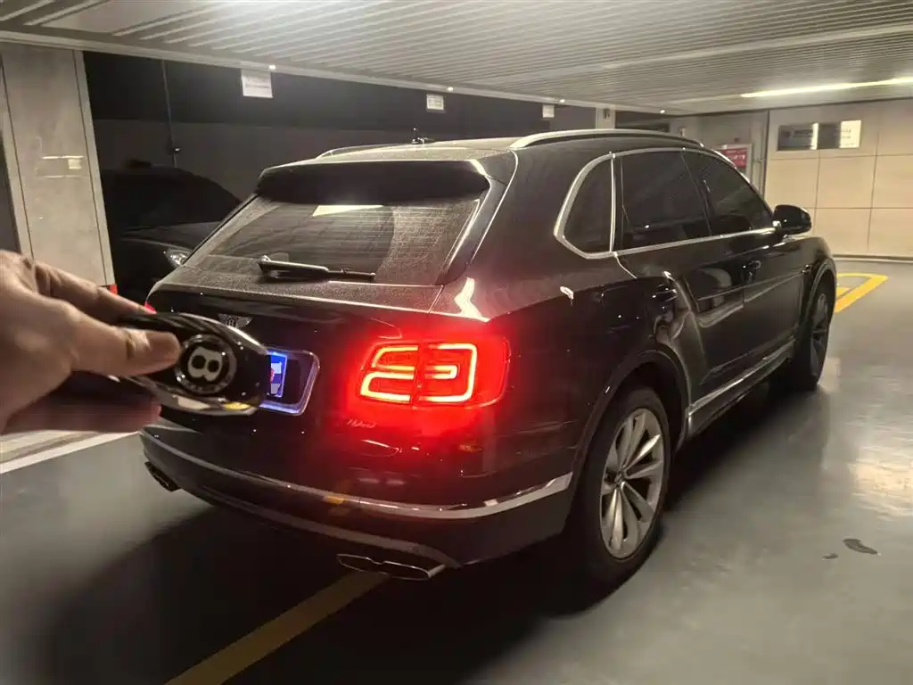 Bentley Bentayga 2019 3.0T PHEV