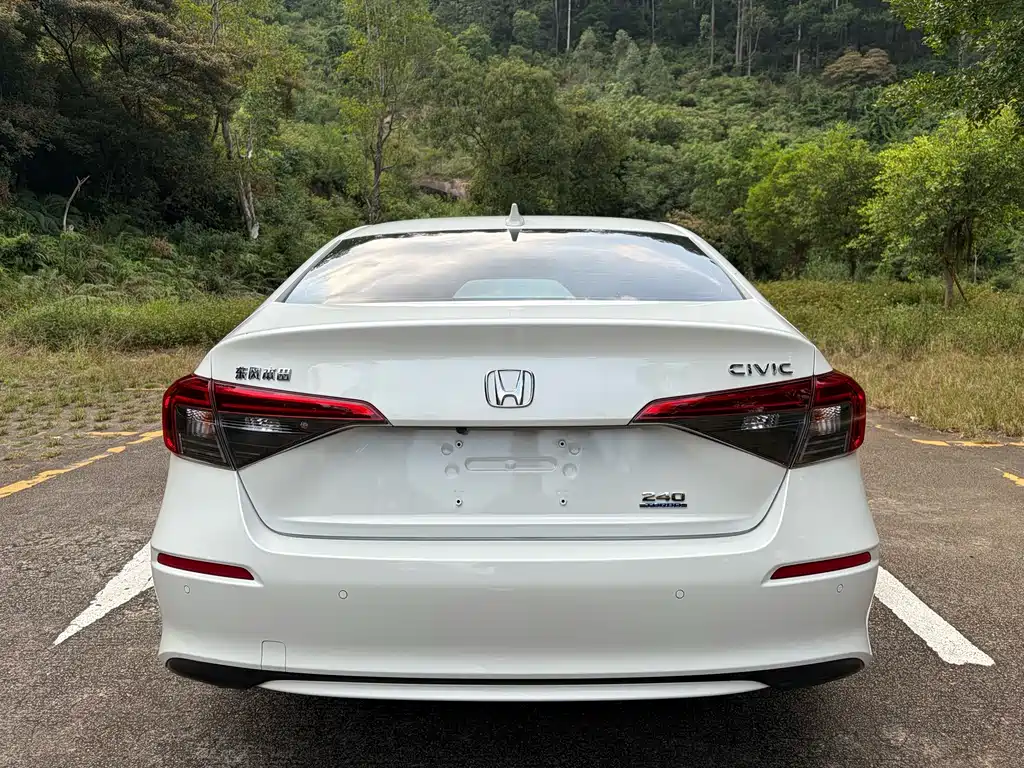 Honda Civic — миниатюра 8